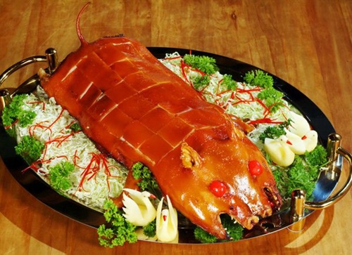 The Enchanting Aroma of Mac Mat Roasted Duck & Pork