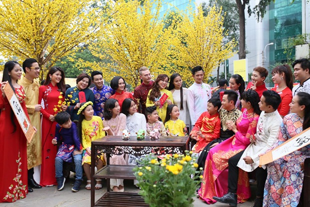 Tết Nguyên Đán/Lunar New Year: The Heartbeat of Vietnam