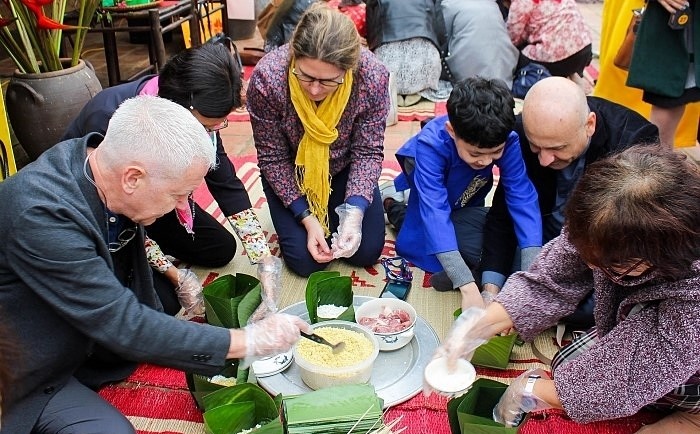 Vietnam: Guide to Local Customs & Etiquette