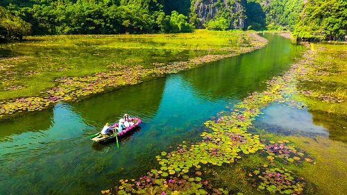 Hanoi Package 9D8N-Lux Cruise, Trangan, Mua, Tavan, Catcat