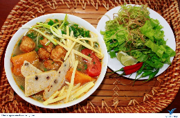 Danang-Night Foodie Exclusive Private Motorbike Tour