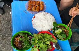 Hanoi Discovery Motorbike Tour: Unleash the City’s Soul!