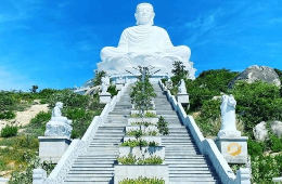 Quy Nhon Discovery: Hon Kho Island & Ong Nui Pagoda Tour