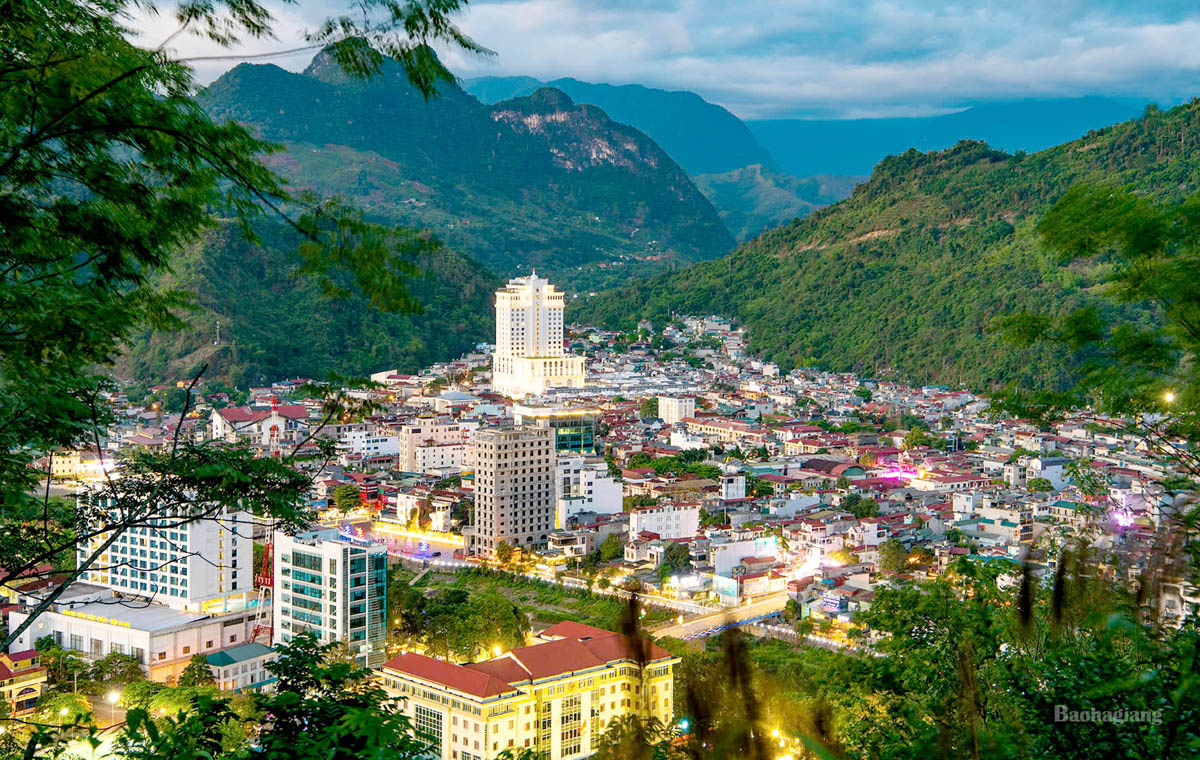 24D23N-Miracle Main North Package: Cultural Legacy & Wonder