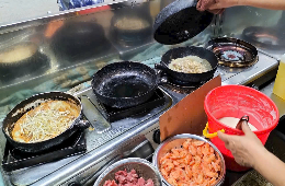 Hanoi Motorbike Street Foodie Tour: Taste Hanoi Like a Local