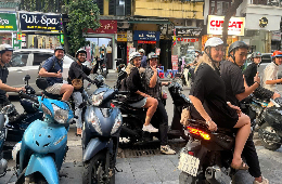 Hanoi Motorbike Street Foodie Tour: Taste Hanoi Like a Local