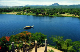 Hue: Private Heritage Tour-the Imperial City & Royal Tombs