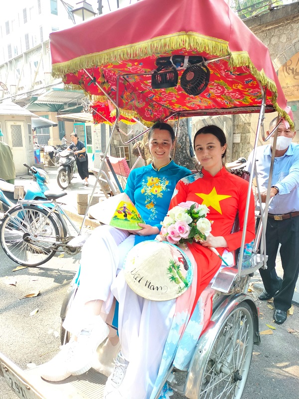 Hanoi Cultural Discovery Tour-Special 5 in 1 Unique Package