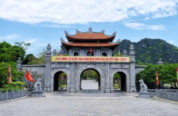 Ninh Binh Luxury Group Tour: Hoa Lu – Tam Coc – Mua Cave