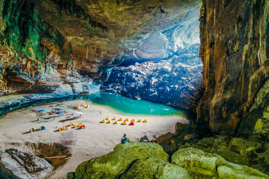 Phong Nha & Paradise Caves Tour: Fantastic Wonder World
