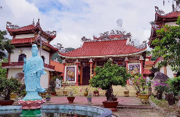 Quy Nhon Discovery: Hon Kho Island & Ong Nui Pagoda Tour