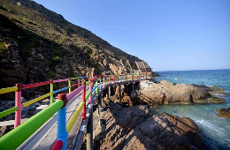 Quy Nhon’s Best: Ky Co Island & Eo Gio Cape Tour