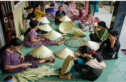 Hanoi Handicraft Incense-Conical Hat Village Private Tour