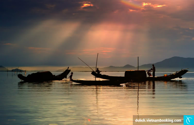 Hue’s Perfect Sunrise Tour: A Tam Giang Lagoon Experience