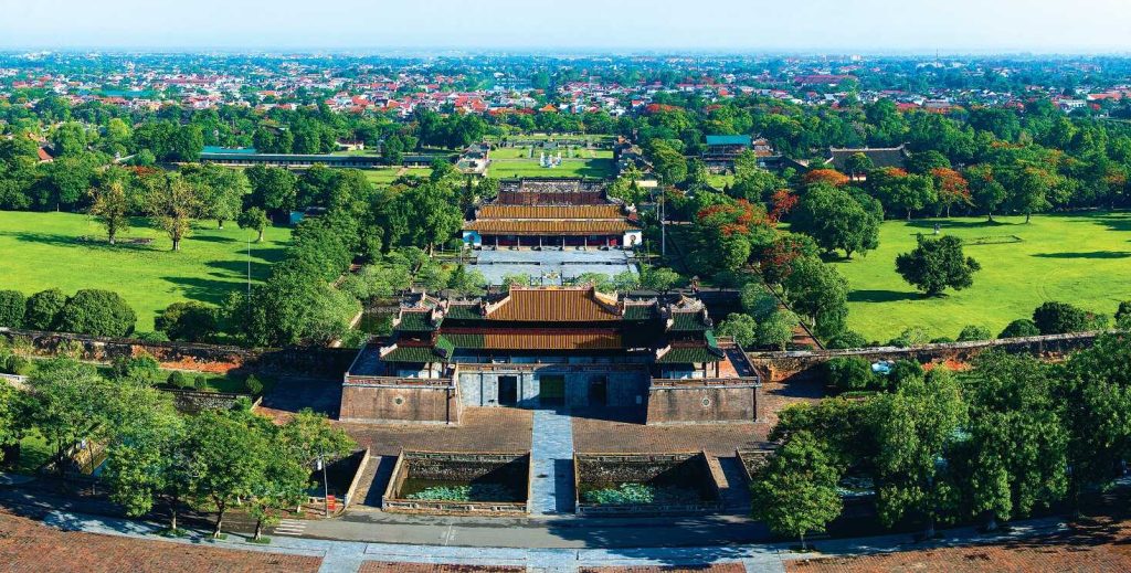 Hue: Private Heritage Tour-the Imperial City & Royal Tombs