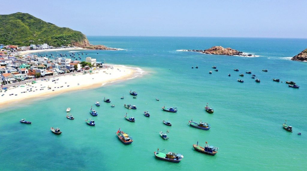 Quy Nhon’s Soul: Ghenh Rang, Cham Towers & Hai Minh