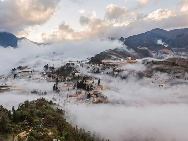 Sapa Luxury Group Tour 3D4N – Tour by Train