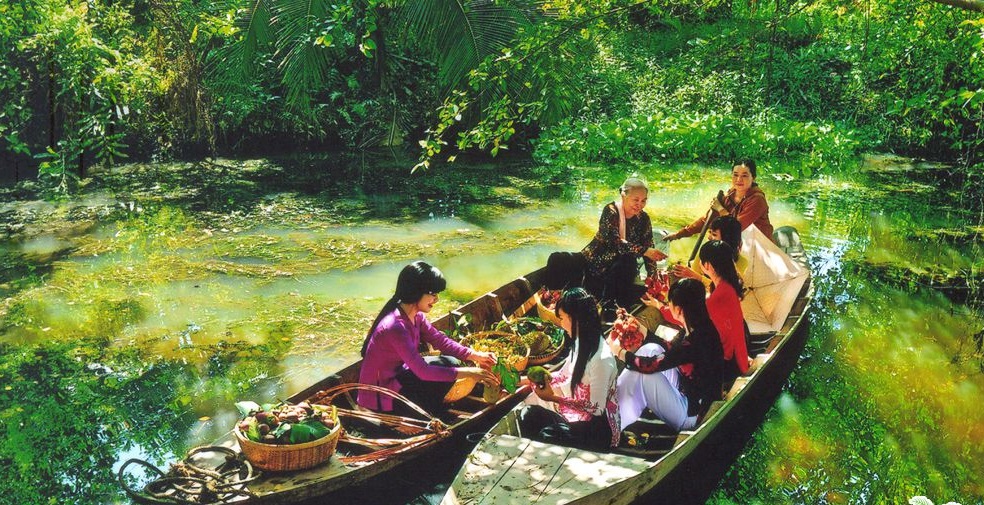 HCMC: Cu Chi Tunnels & Mekong Delta Day Tour