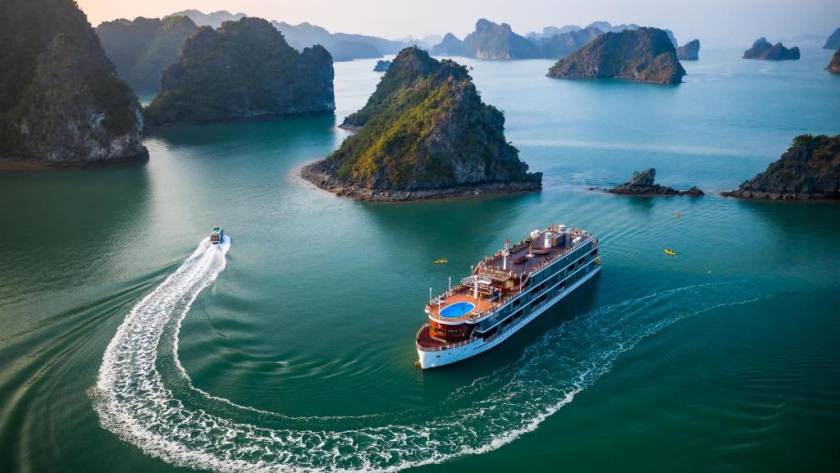Ha Long & Cat Ba 4D3N – Ultimate Great Luxury Private Tour
