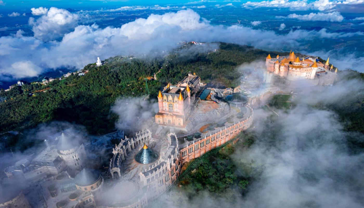 Paradisetrips.vn belongs to VTH Travel Group. We are honored offer all kinds of Premier Services in Vietnam.